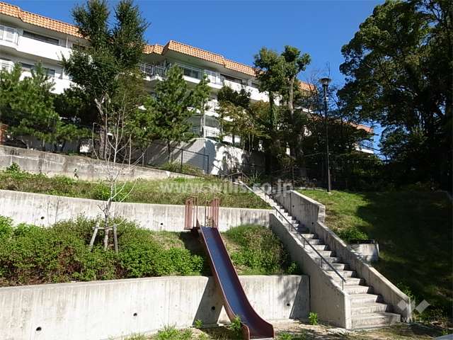 3号棟の東側には公園があります。