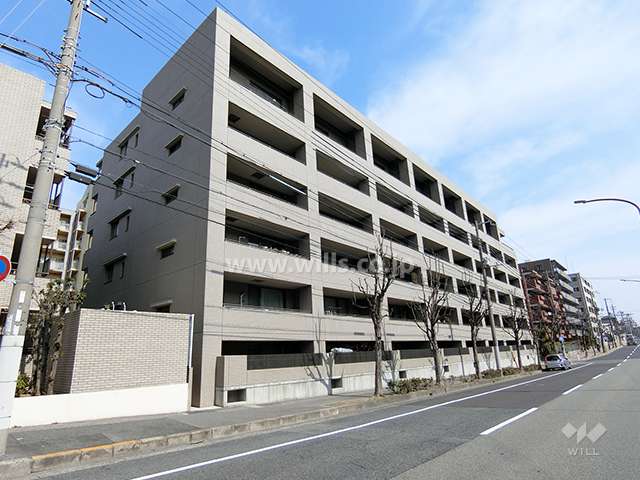 岡本甲南山手パークホームズの外観（南西側から）