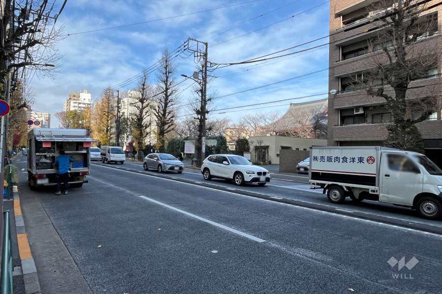 敷地南西側の前面道路