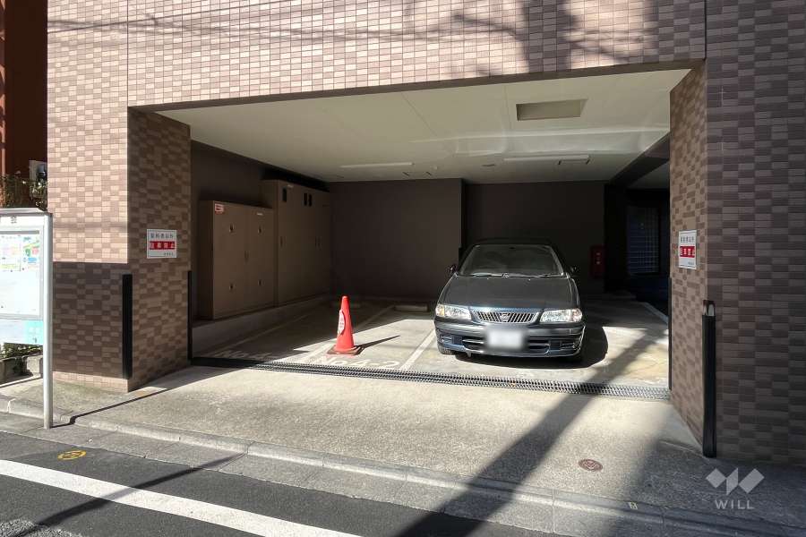 敷地内駐車場（屋内平面式）