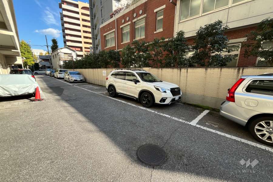敷地内駐車場（屋外平面式）