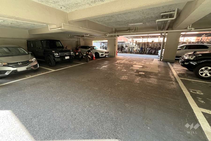 敷地内駐車場（屋内平面式）