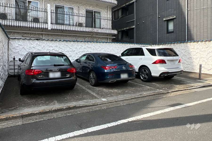 敷地内駐車場（屋外平面式）