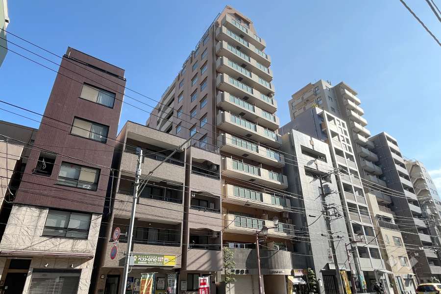 藤和シティホームズ根津の外観（西側から）