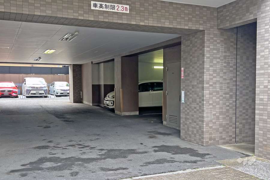 敷地内駐車場（屋内平面式）