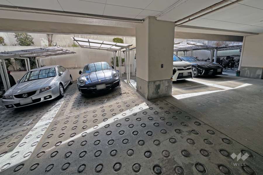 敷地内駐車場（屋内平面式）