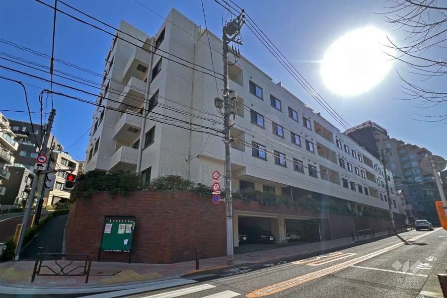 ジュウェル小石川の外観（北側から）