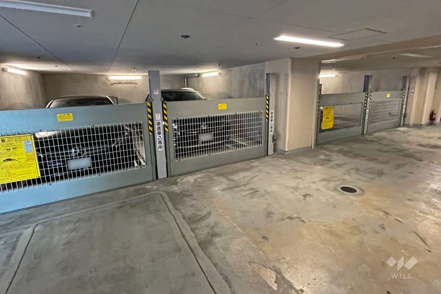 敷地内駐車場（屋内機械式）