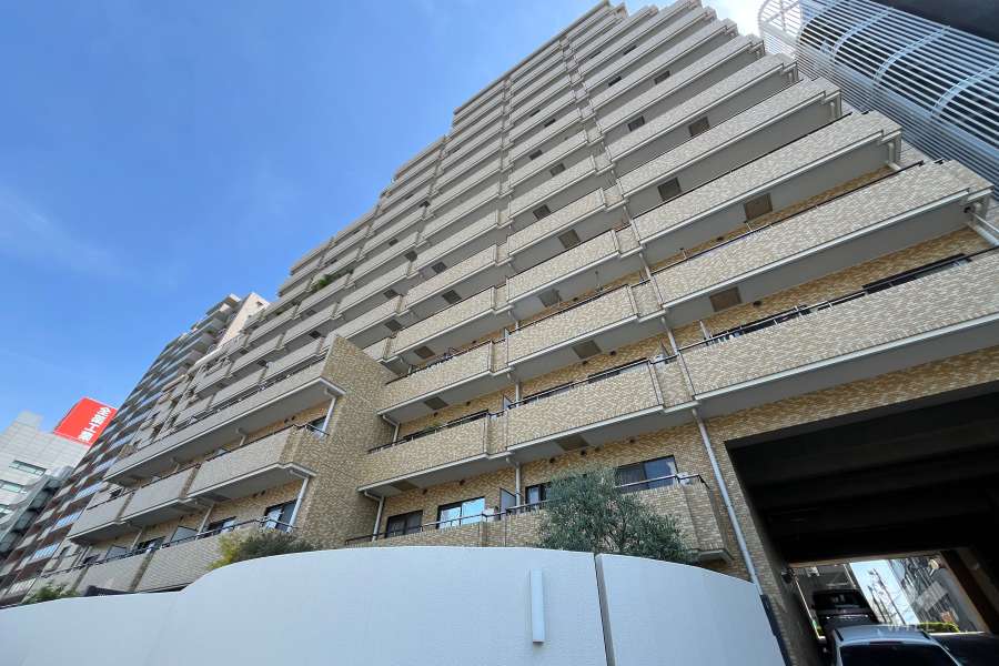 マンション小石川台の外観（南西側から）