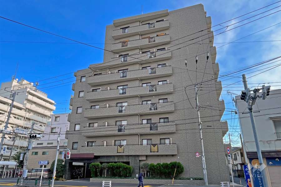 千石パインマンションの外観（西側から）