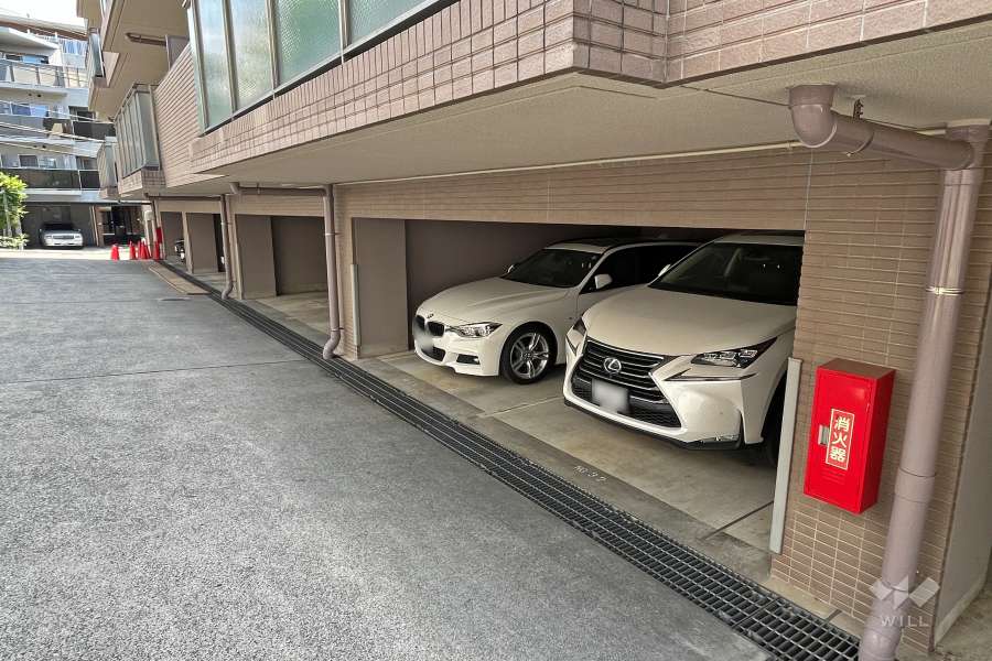 敷地内駐車場（屋内平面式）