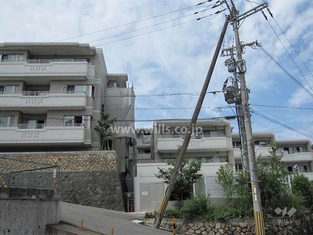 ワコーレ逆瀬川野上一丁目の外観（北東側から）