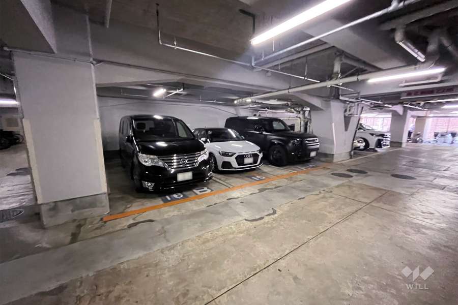 敷地内駐車場（屋内平面式）