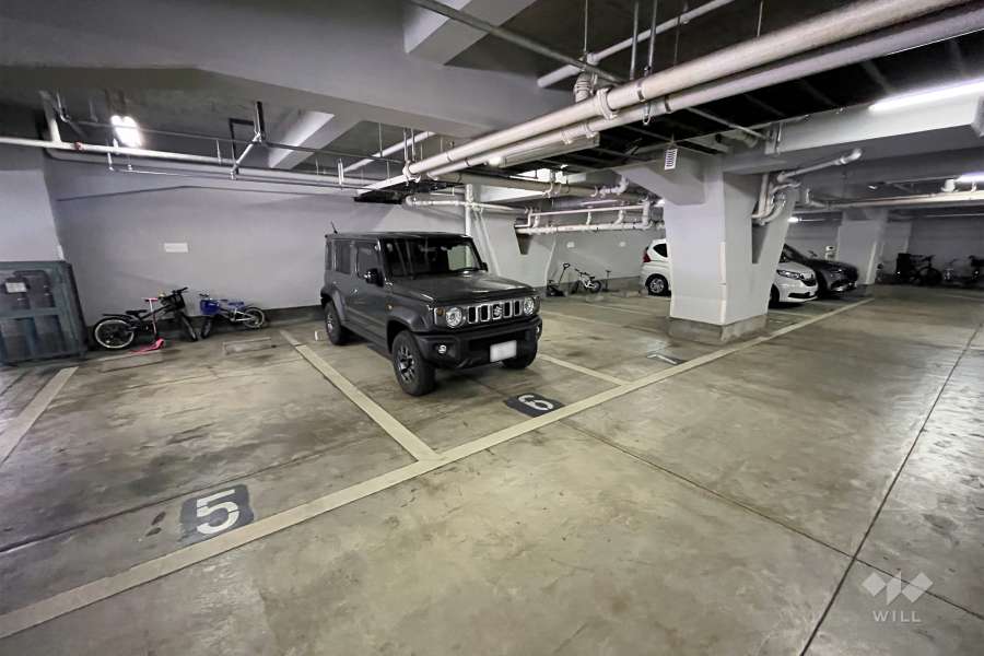 敷地内駐車場（屋内平面式）
