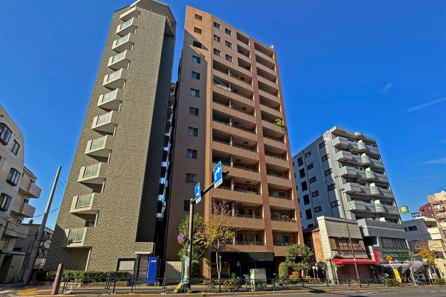 エクセレント文京動坂の外観（南東側から）
