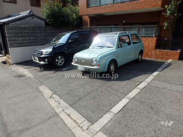 敷地内駐車場（屋外平面式）