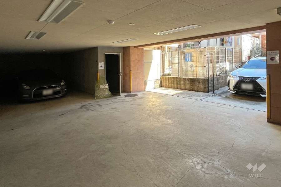 敷地内駐車場（屋内平面式）