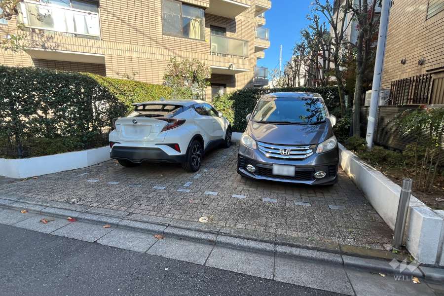 敷地内駐車場（屋外平面式）