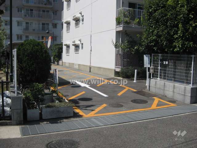 駐車場入り口