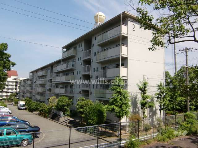 宝塚西山住宅2号棟の外観（北西側から）