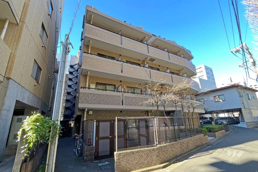 エスコート音羽の外観（南東側から）