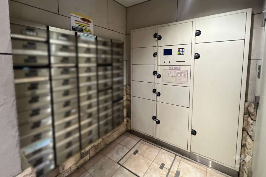 宅配ボックスと共用ポスト