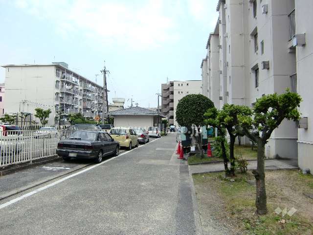 敷地内駐車場（屋外平面式）