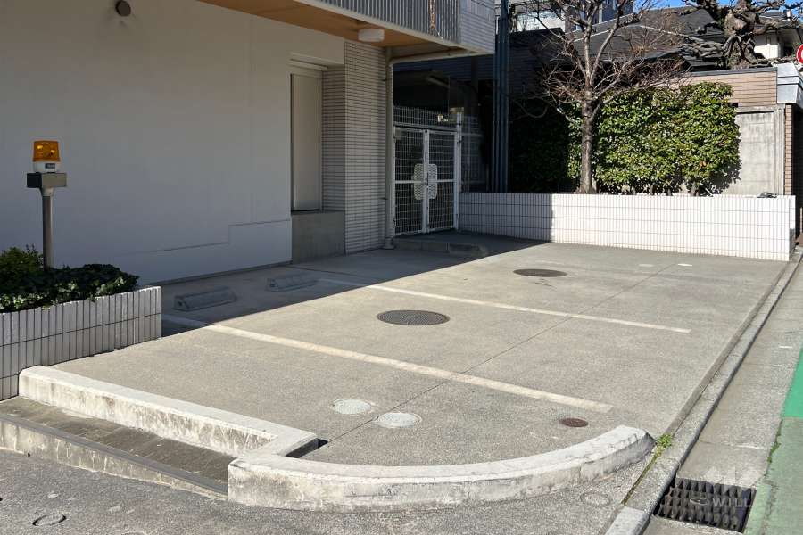 敷地内駐車場（屋外平面式）
