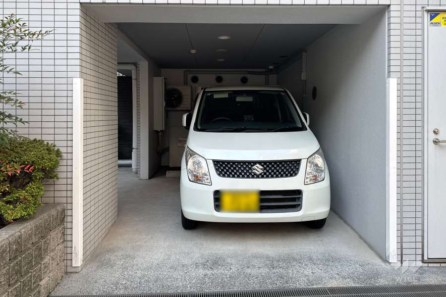 敷地内駐車場（屋内平面式）