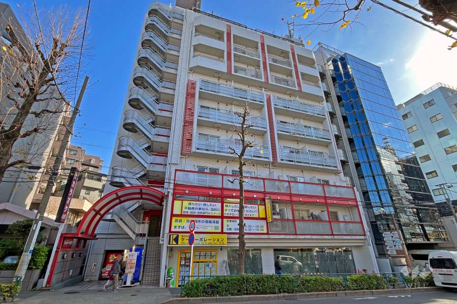 ライオンズマンション白山駅前の外観（北西側から）