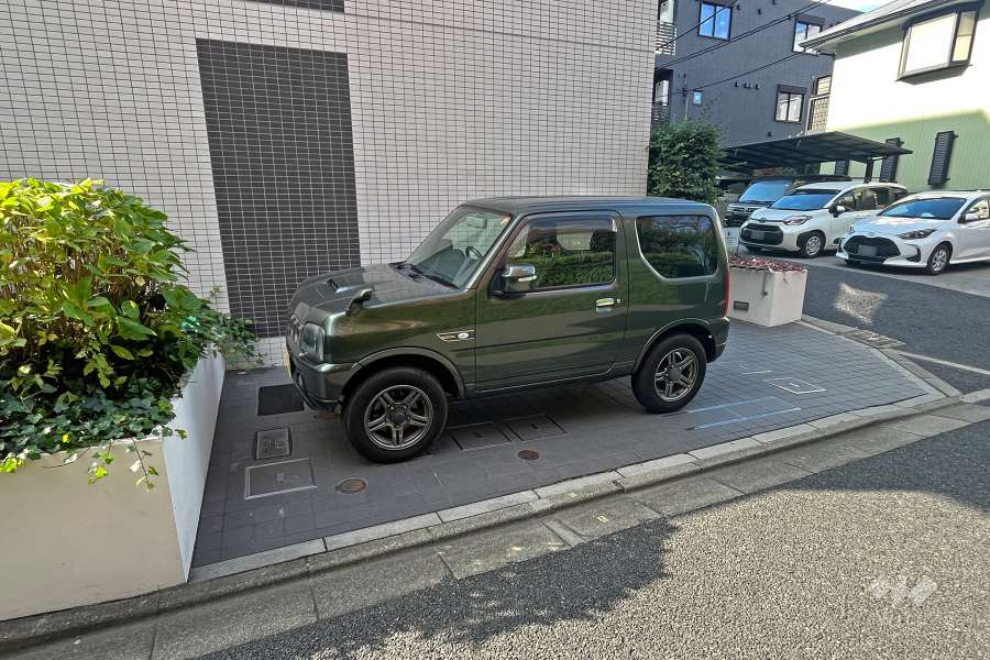 敷地内駐車場（屋外平面式）