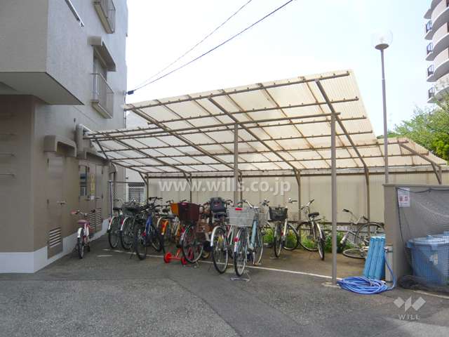 屋根付き駐輪場