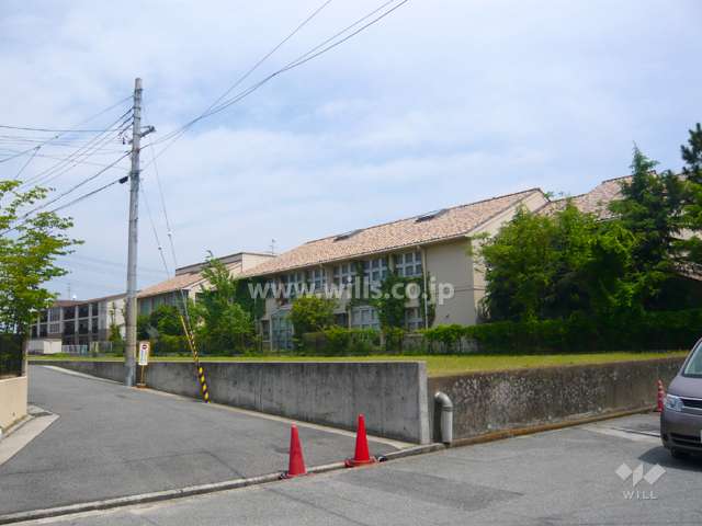 南側には関西学院大学西宮聖和キャンパスが広がっています。