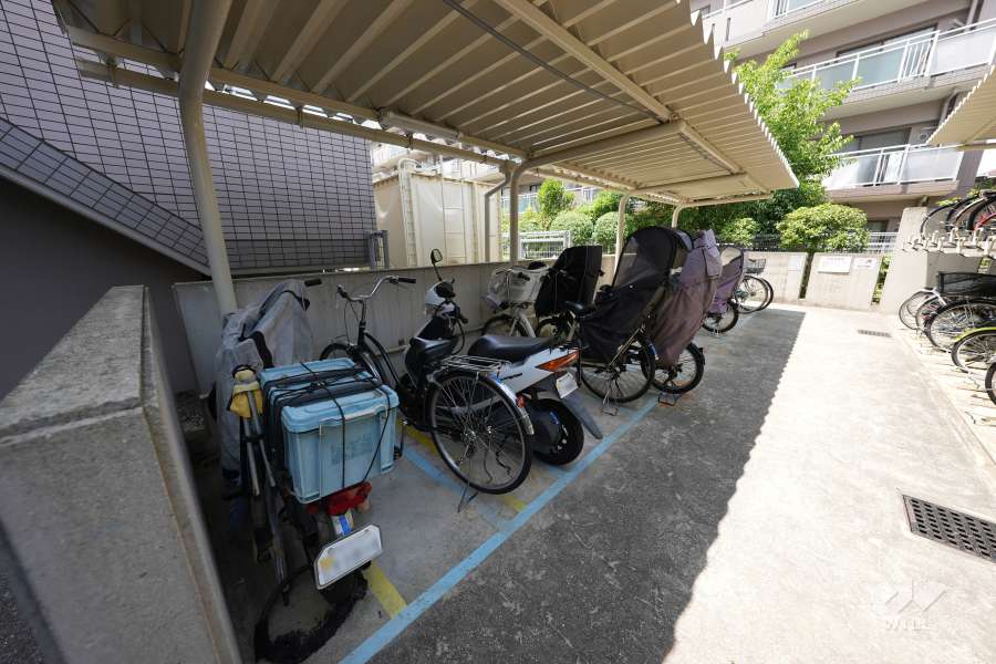 バイク置場