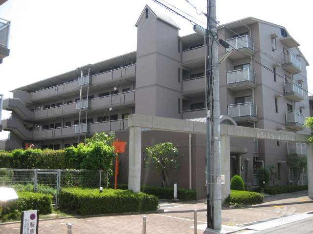 香櫨園フラットB棟の外観（北西側から）