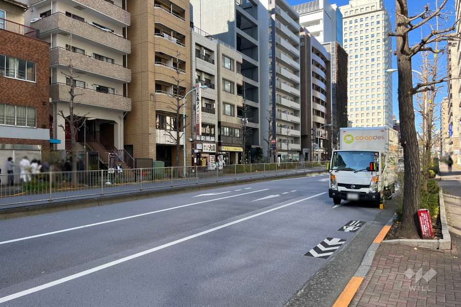 敷地東側の前面道路　