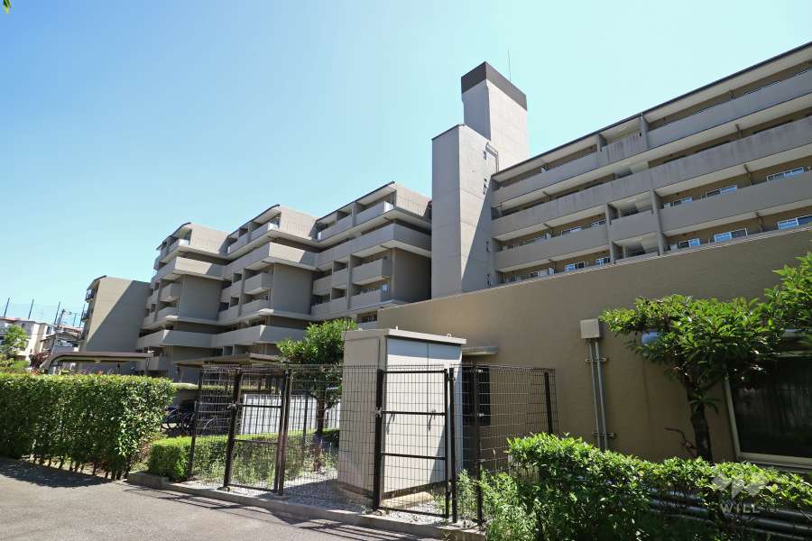 西宮セントポリア2号棟の外観（北西側から）