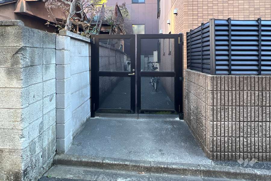 駐輪場の出入り口