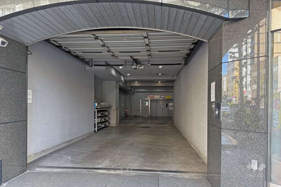 敷地内駐車場（屋内機械式）