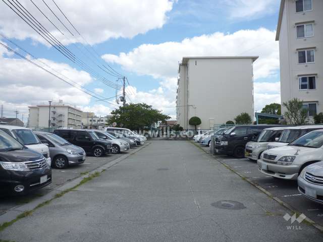 敷地内駐車場（屋外平面式）