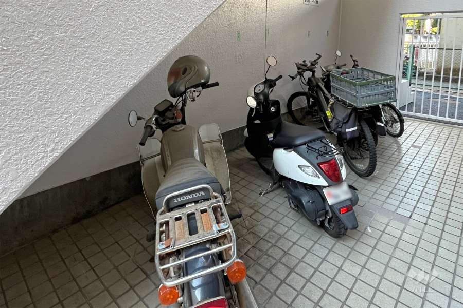 バイク置場
