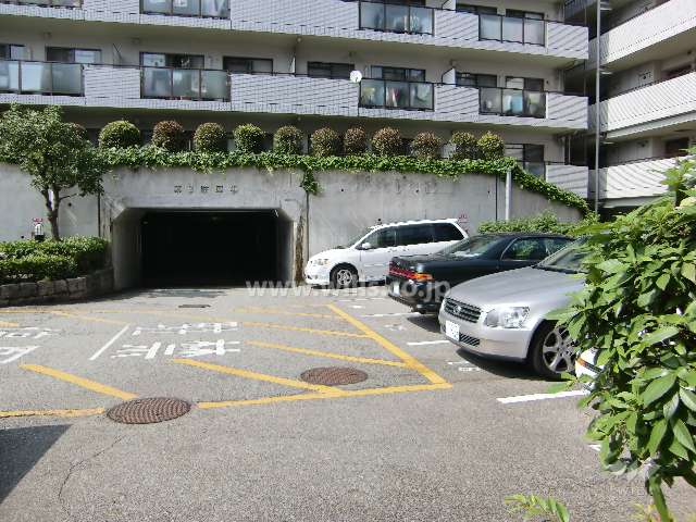 駐車場入り口