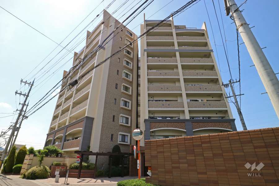 ハイネスクラウズ宝塚中山ボスタージェの外観（南東側から）