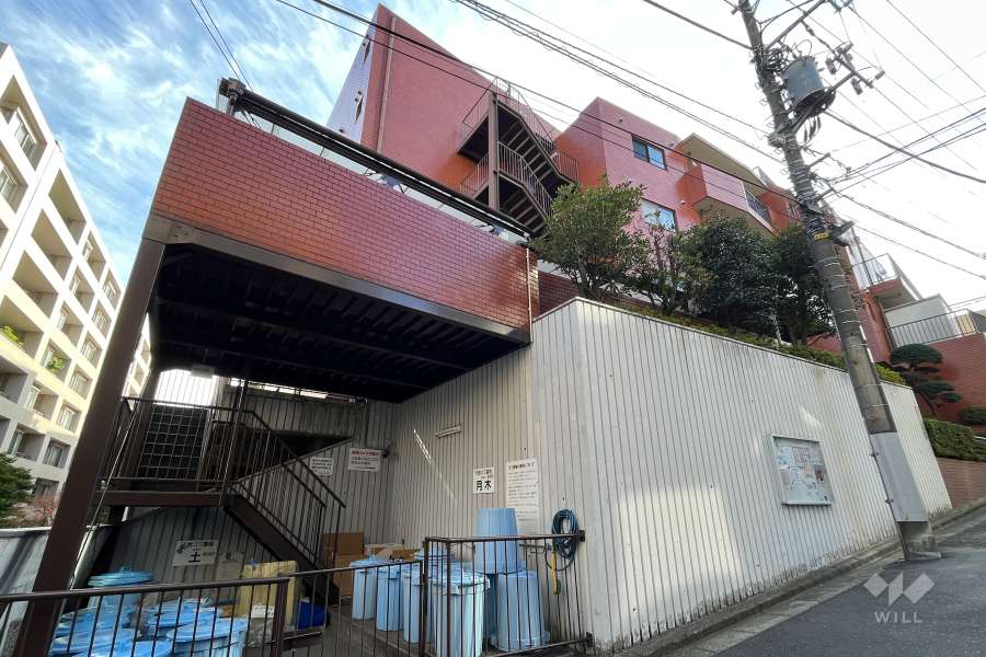 マンション小石川の外観（北側から）