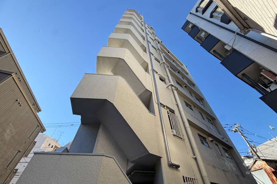 サンフラットマンションの外観（北東側から）