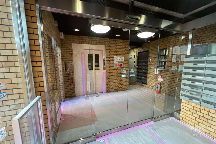 エントランスホール