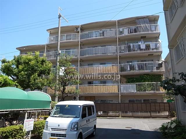 コープ野村伊丹昆陽C棟の外観（西側から）