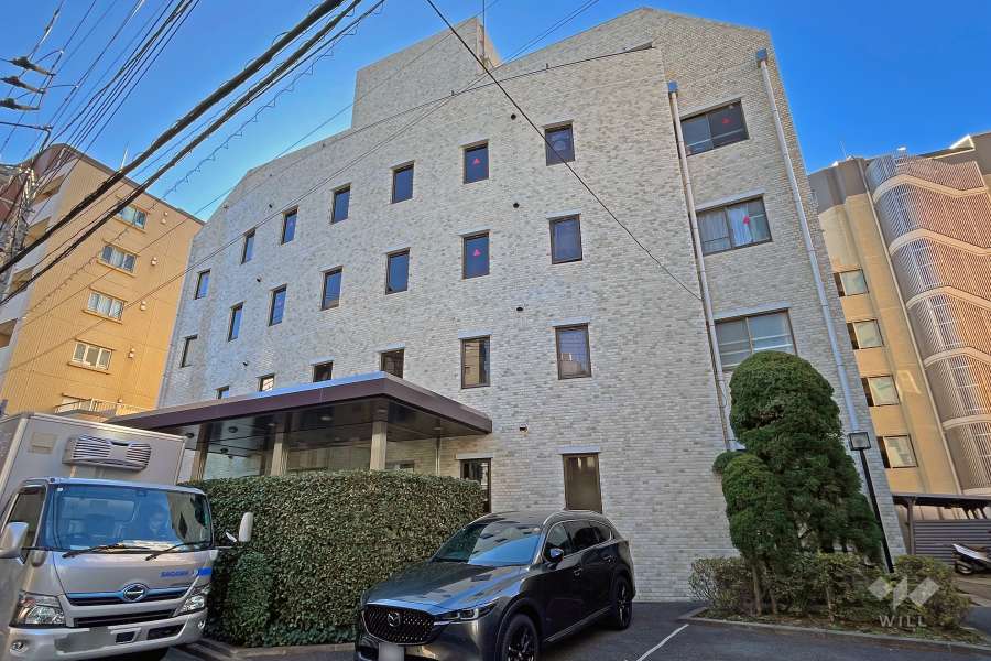 ロイヤルコート茗荷谷の外観（北側から）