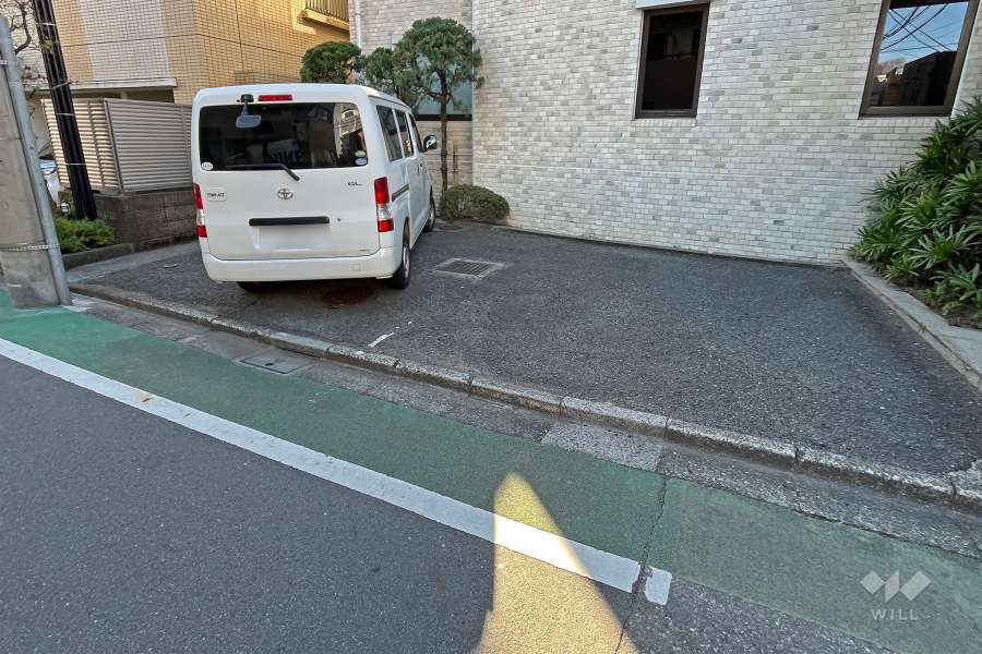 敷地内駐車場（屋外平面式）