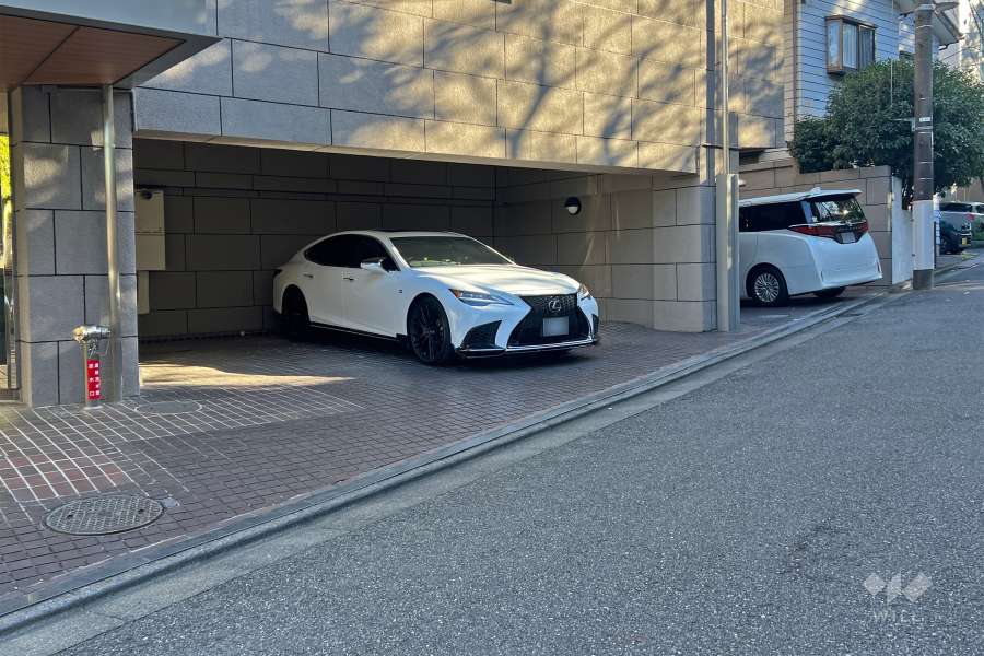 敷地内駐車場（屋外平面式）